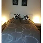 Chez Gerard Et Sophie Bed & Breakfast 3*